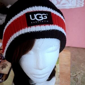 NWOT UGG Australia Unisex Black and Red Knit Beanie